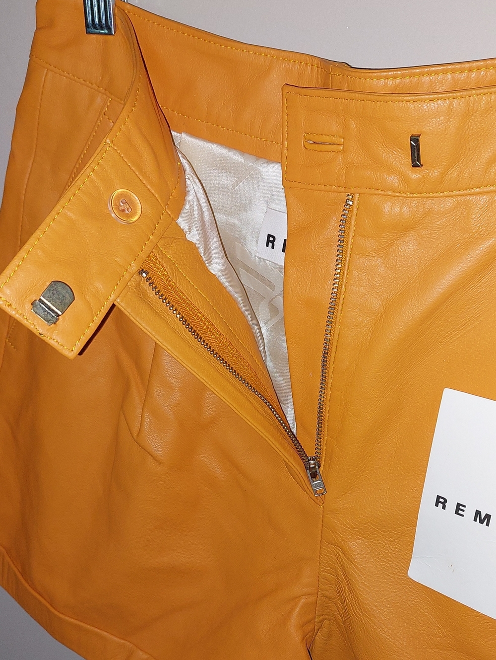 Remain Birger Christensen Paola Orange Leather High Waisted Shorts Sz 4 - Picture 6 of 13